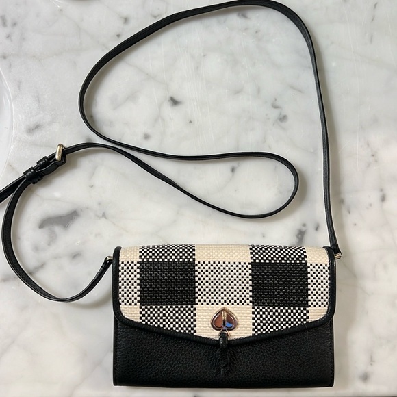 kate spade Handbags - Kate Spade gingham crossbody - removable strap